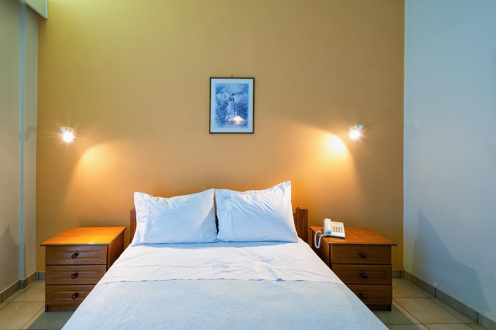 Hotel Fotini Kalamata Oda fotoğraf