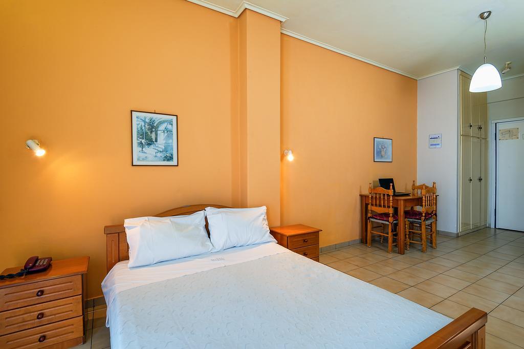 Hotel Fotini Kalamata Oda fotoğraf