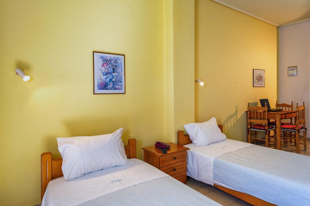 Hotel Fotini Kalamata Oda fotoğraf